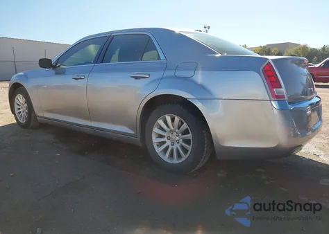 2013 Chrysler 300 Motown from USA, damaged, VIN 2C3CCAAG2DH658818